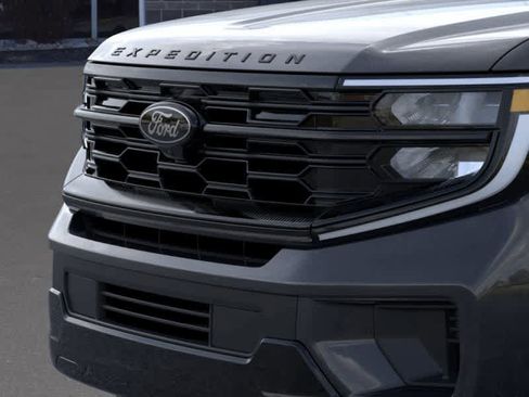 New 2025 Ford Expedition Max Platinum w/ Stealth Performance Package image 17