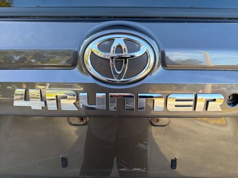 Used 2019 Toyota 4Runner SR5 image 9