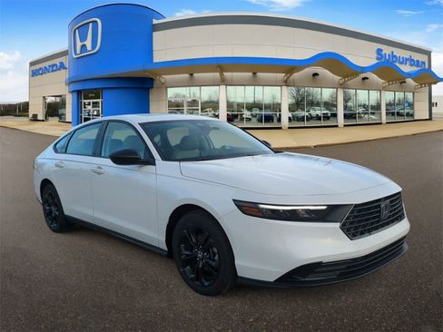 New 2025 Honda Accord SE image 2