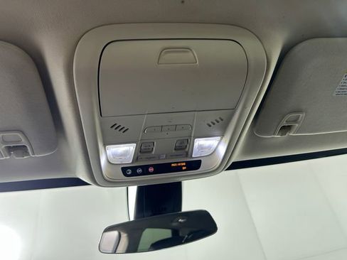 Used 2019 Cadillac XT5 Premium Luxury image 25