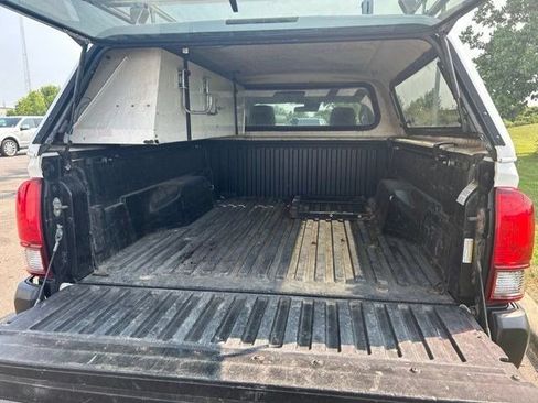 Used 2019 Toyota Tacoma SR RWD image 28
