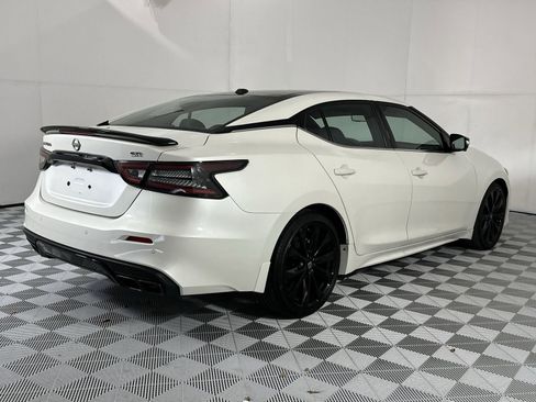 Certified 2023 Nissan Maxima SR w/ Sport Mat Group FWD image 8