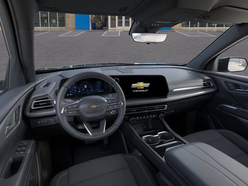 New 2027 Chevrolet Traverse LT FWD image 15