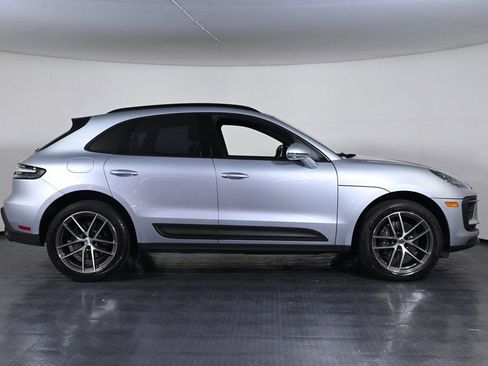 Certified 2024 Porsche Macan image 8
