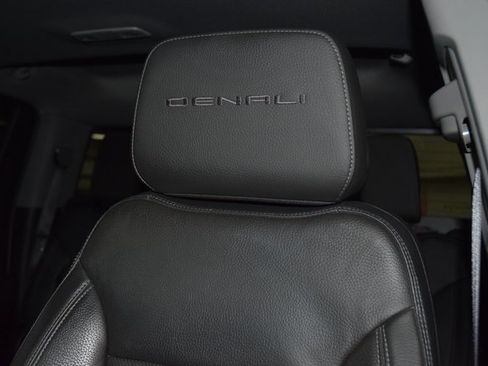 Used 2023 GMC Sierra 3500 Denali w/ Denali Ultimate Package image 44