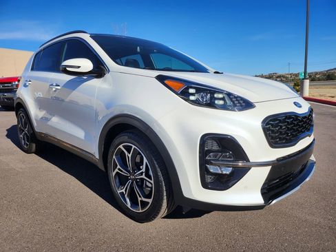 Used 2020 Kia Sportage SX image 2
