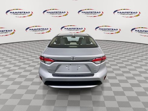 Used 2022 Toyota Corolla LE image 7