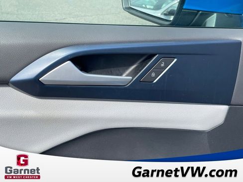 Used 2022 Volkswagen Taos SE w/ Panoramic Sunroof Package image 36