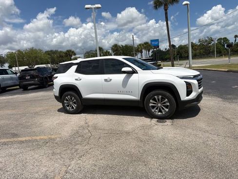 New 2026 Chevrolet Equinox LT FWD image 17