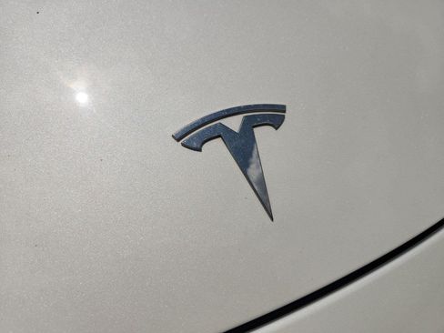 Used 2023 Tesla Model 3 Standard Range RWD image 30