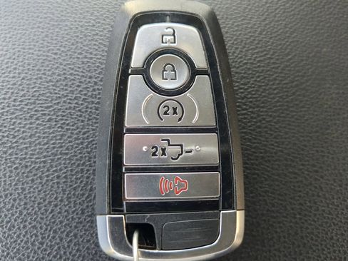 Used 2024 Ford F250 Lariat w/ Lariat Ultimate Package image 32