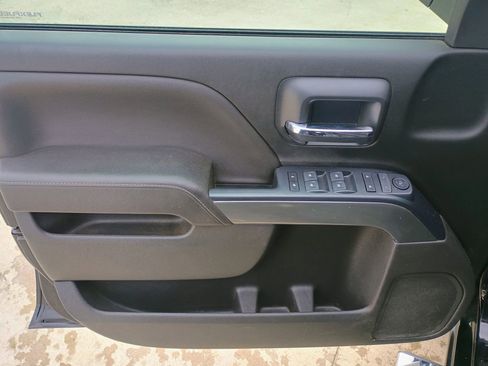 Used 2018 Chevrolet Silverado 1500 LT w/ All Star Edition image 6