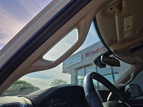 Used 2022 RAM 2500 Laramie AWD/4WD image 47