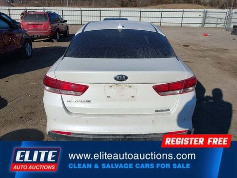 Used 2018 Kia Optima LX image 32