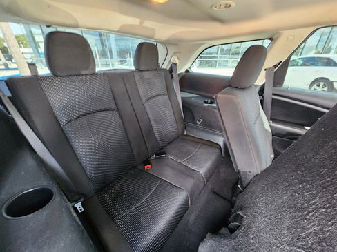 Used 2016 Dodge Journey SE w/ Flexible Seating Group image 13