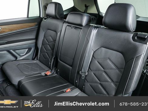 Used 2024 Volkswagen Atlas SE FWD image 17