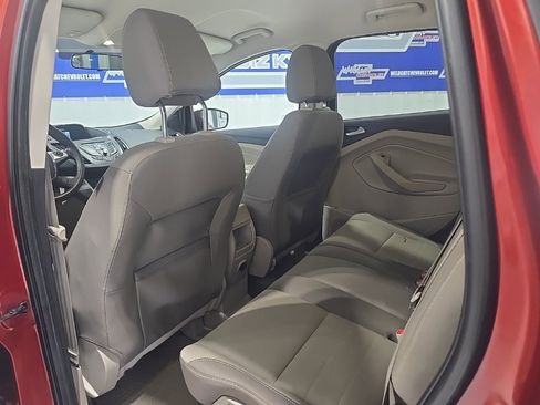 Used 2015 Ford Escape SE image 19