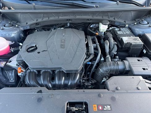 Certified 2025 Hyundai Tucson SE image 13