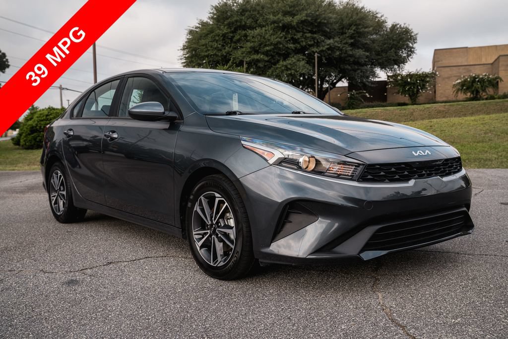 Used 2024 Kia Forte LXS FWD image 9