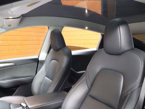 Used 2023 Tesla Model Y Long Range image 20