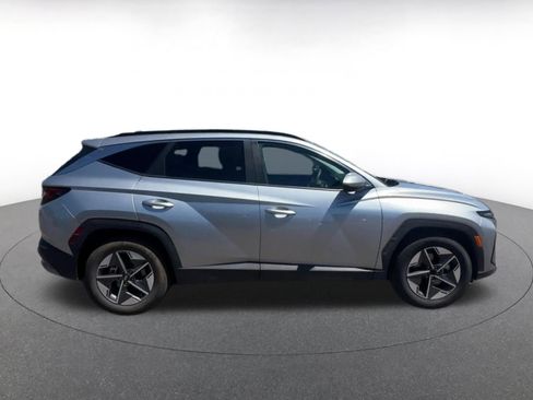 Used 2025 Hyundai Tucson SEL FWD image 16