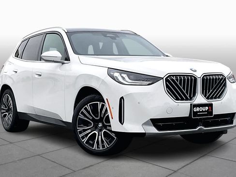 Used 2025 BMW X3 xDrive30i w/ Convenience Package image 2