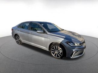 Used 2025 Volkswagen Jetta SE video 2