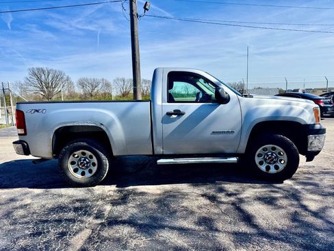 Used 2011 GMC Sierra 1500 W/T image 6