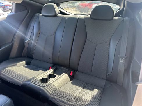 Used 2013 Hyundai Veloster w/ Style Pkg FWD image 33