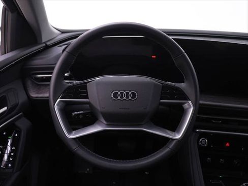 Certified 2025 Audi Q5 Premium w/ Convenience Package AWD/4WD image 16