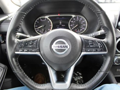 Used 2023 Nissan Sentra SV image 13