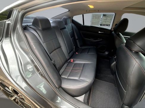 Used 2023 Nissan Altima 2.5 SR w/ SR Premium Package FWD image 25
