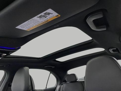 Certified 2025 Mercedes-Benz C 43 AMG 4MATIC Sedan image 31