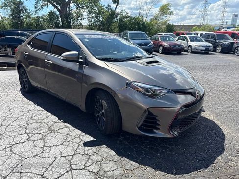 Used 2018 Toyota Corolla SE FWD image 9