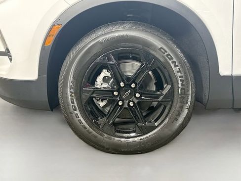 New 2025 Chevrolet Blazer LT w/ Midnight/Sport Edition image 30