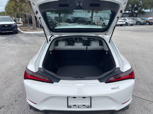 New 2025 Acura Integra image 19