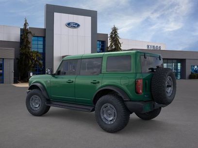 New 2025 Ford Bronco Outer Banks w/ Sasquatch Package