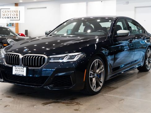 Used 2022 BMW M550i xDrive image 1