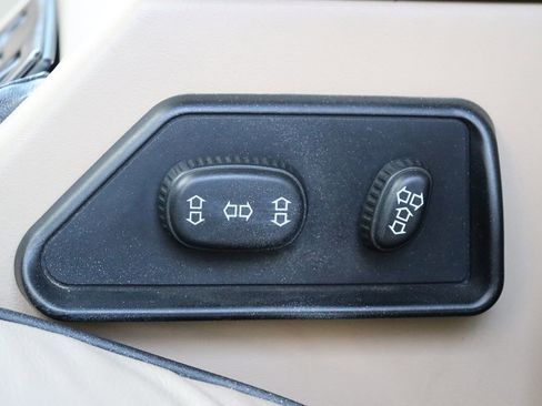 Used 2004 Land Rover Discovery SE image 39