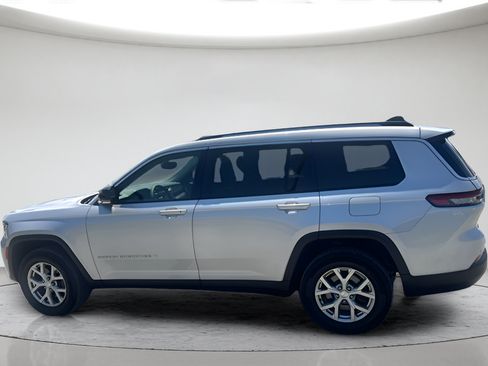 Used 2023 Jeep Grand Cherokee L Limited AWD/4WD image 11