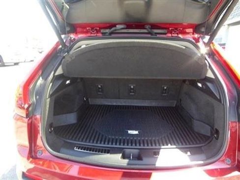 Used 2019 Cadillac XT4 Premium Luxury FWD image 23