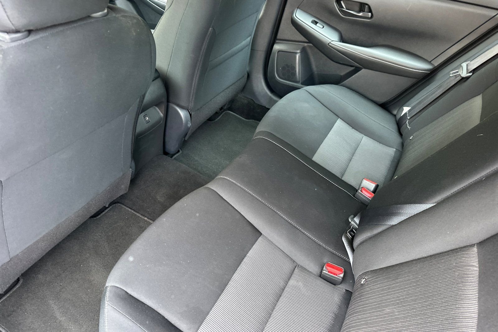 Used 2025 Nissan Sentra SV FWD image 13