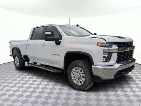 Used 2022 Chevrolet Silverado 2500 LT w/ Fleet Comfort Package AWD/4WD image 2