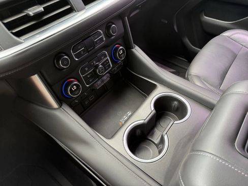 Used 2021 Chevrolet Tahoe LT image 22