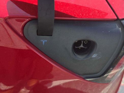 Used 2018 Tesla Model 3 Long Range AWD/4WD image 9