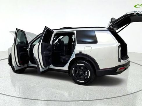 Used 2027 Kia Telluride EX w/ Towing Package FWD image 16