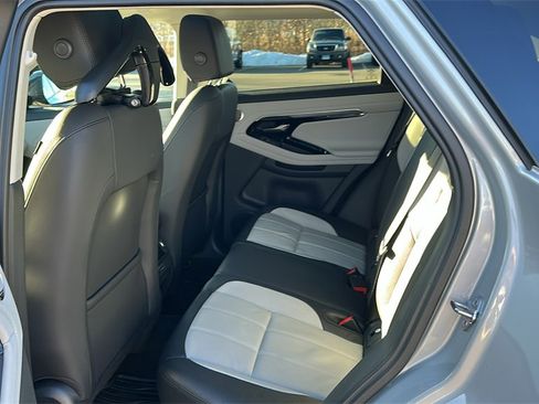 Used 2022 Land Rover Range Rover Evoque R-Dynamic SE image 20