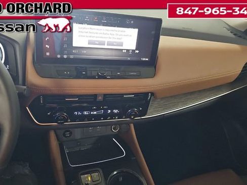 Used 2025 Nissan Rogue Platinum w/ Tech Package AWD/4WD image 10
