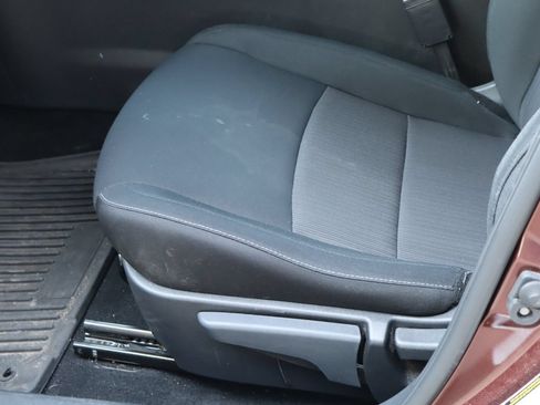 Used 2024 Nissan Sentra SV FWD image 14