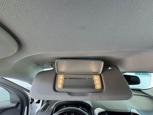 Used 2023 GMC Terrain SLT image 36